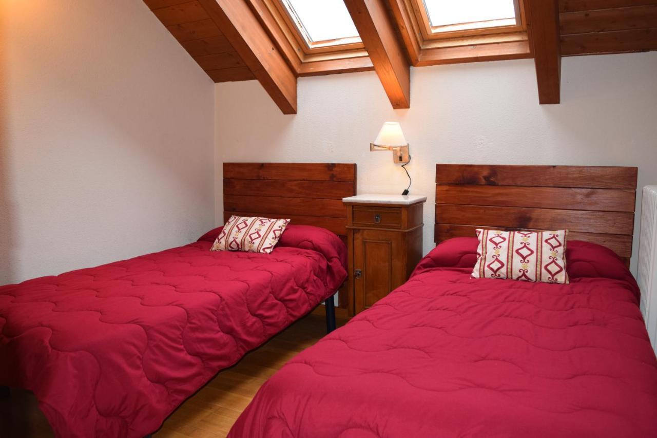 Duplex Con Vistas En Benasque Apartman Kültér fotó